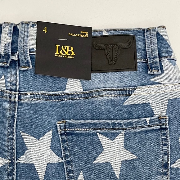 RESTOCKED! L & B Star Print Distressed Jean/Shorts - Picture 6 of 16